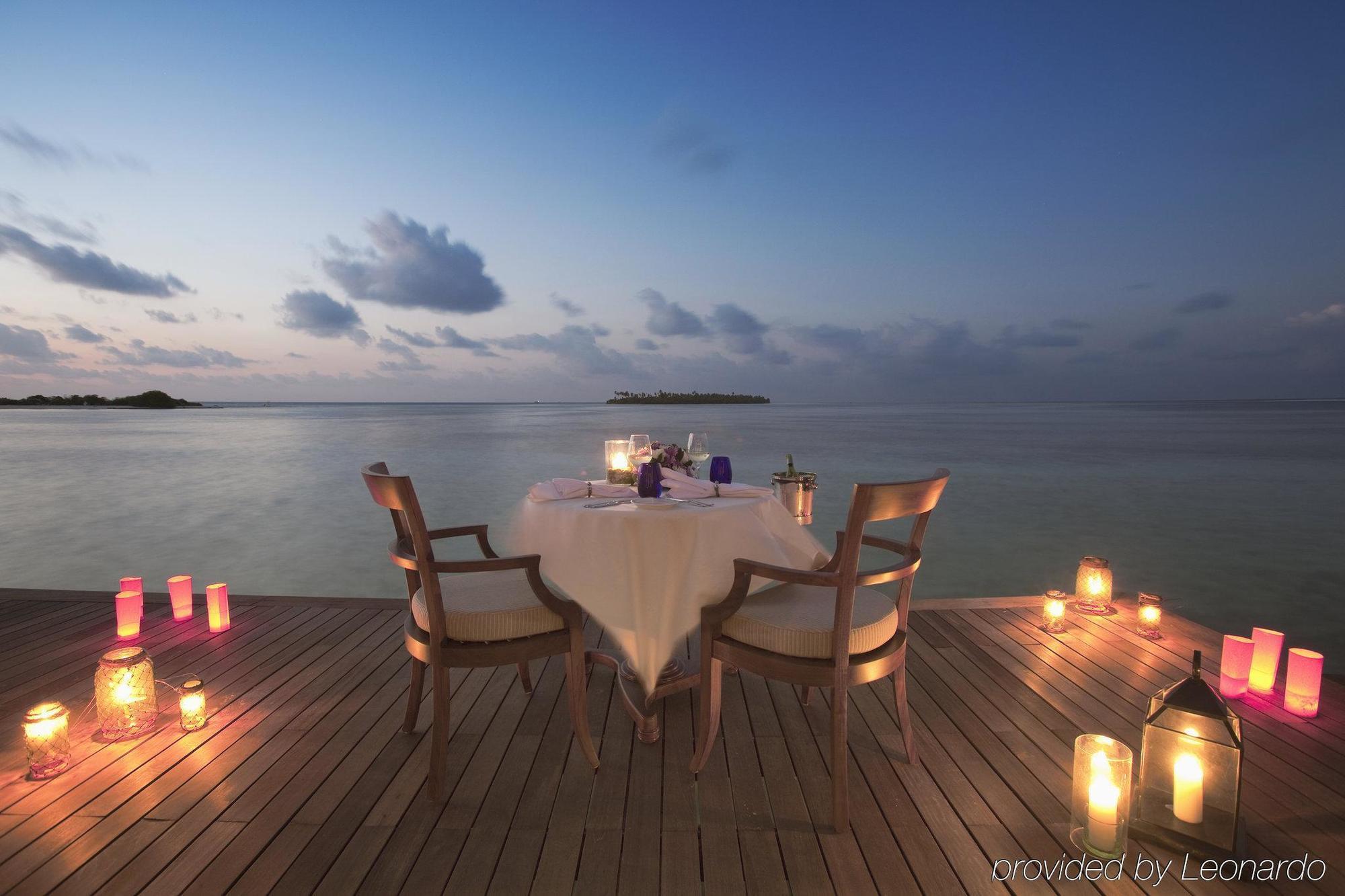 The Residence Maldives Dhigurah  Restaurant foto